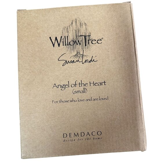Willow Tree Angel of the Heart (Small) Angel Sculpted Figure 26024 DEMDACO - Picture 8 of 9